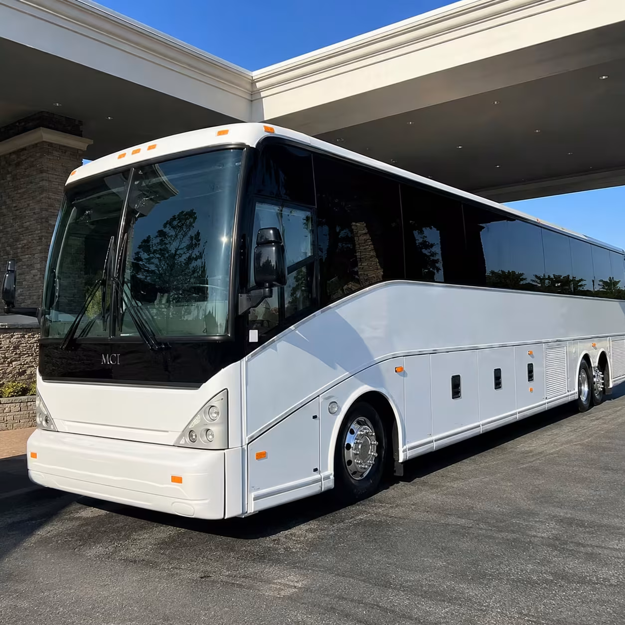 norman airport shuttle buses for university of oklahoma groups